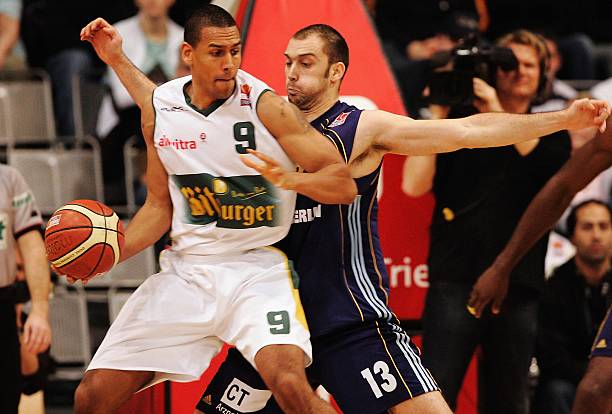 他的得分不 他的得分不